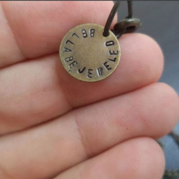 VINTAGE ESTATE SIGNED BELLA JEWELED GLASS 17" NECKLACE - Picture 2 of 2